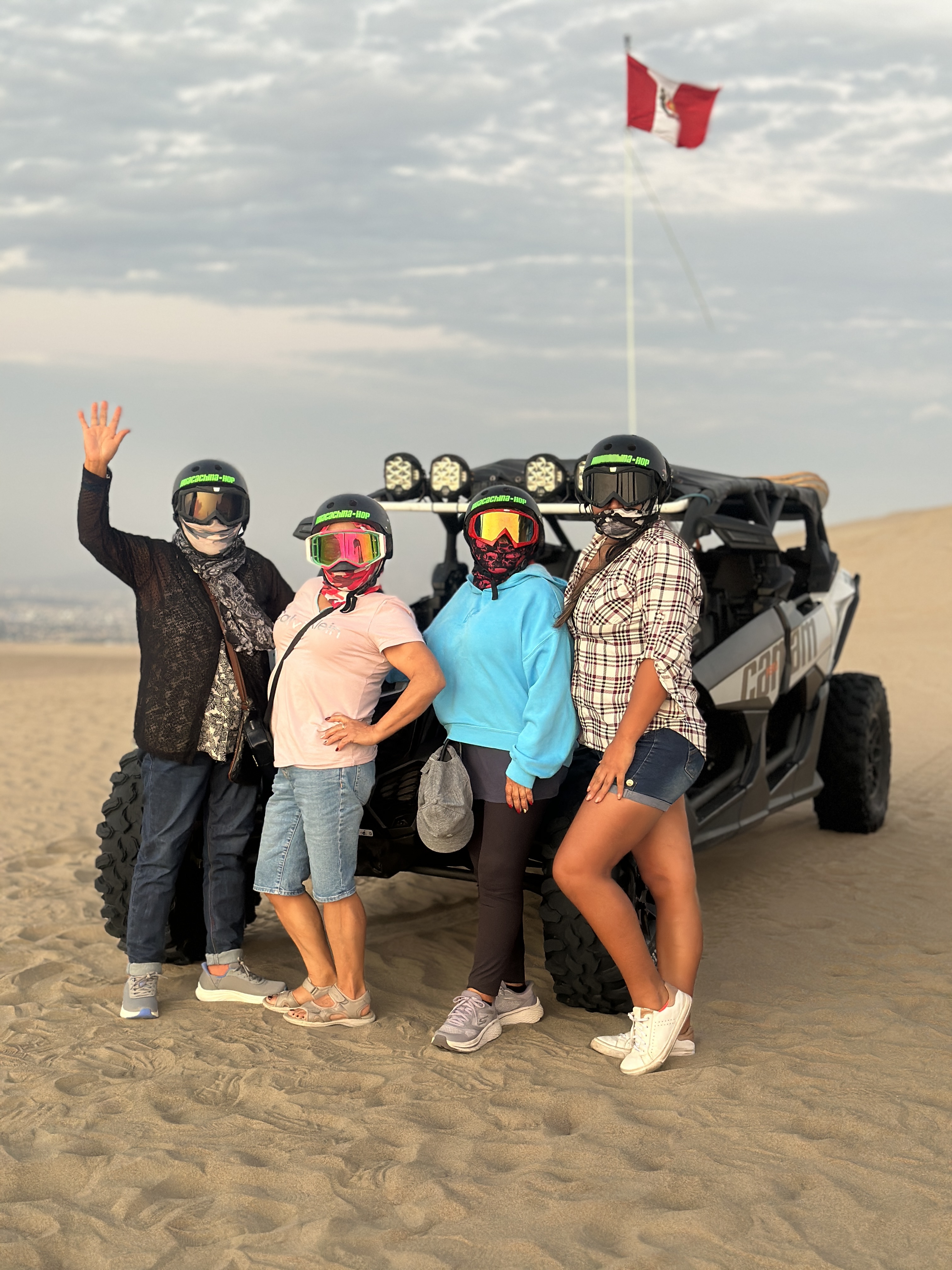 UTV + Sandboarding